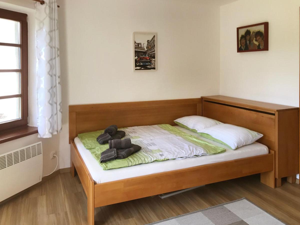 Appartement Apartman Hosin à Hluboká nad Vltavou Extérieur photo